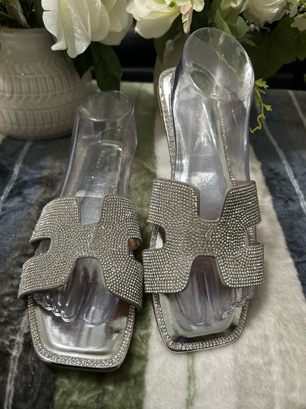 NWOT BERNESS Crystal Embellished Women's Slide Sandals - Silver, Size 9
